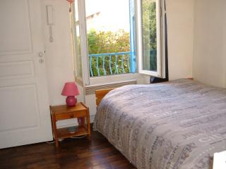 Le Jardin de Cécile et Benoit - Bed and Breakfast - Malakoff - 9