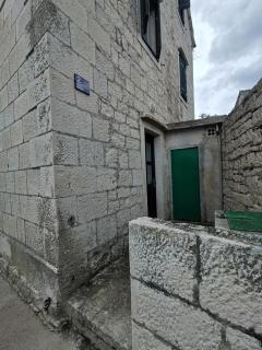 Apartment Stone - Povlja - 4
