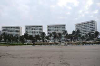 A pie de playa / Albercas / GYM / Mayan Island - Acapulco - 1