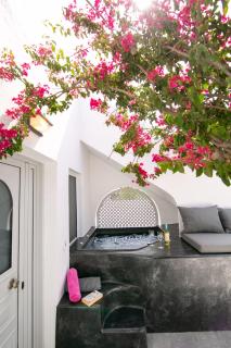 Sensia Luxury Apartment with Hot tub - 0