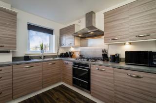 Anchored - Stunning Home in connected rural setting - 6