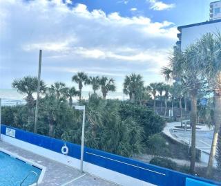 *FRESH & NEW OCEANFRONT*Pool*KING Bed*OMG VIEW*Approved Dogs*F22 - Myrtle Beach - 0