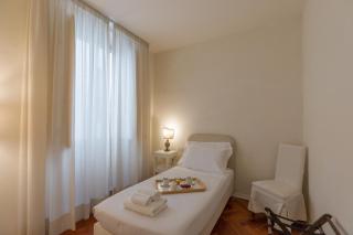 Seta spacious apartment next to the Duomo - Florenz - 6