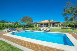 Villa Monserrat by Villa Plus - El Port - 0