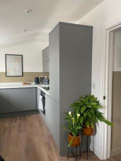 Peak Willow Apartments - Leek - 9