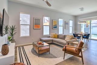 Mid-Century Modern Palm Springs Home with Pool - 6