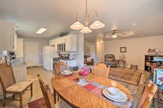 Convenient Centerton Retreat with Deck and Yard! - 4