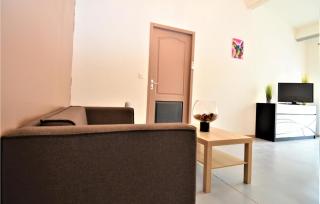Stunning Apartment In Pont-St-Esprit - Saint-Paulet-de-Caisson - 7