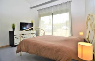 Stunning Apartment In Pont-St-Esprit - Saint-Paulet-de-Caisson - 6