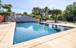 Stunning Apartment In Pont-St-Esprit - Saint-Paulet-de-Caisson - 1