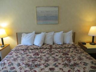 Days Inn by Wyndham Frankfort - 1