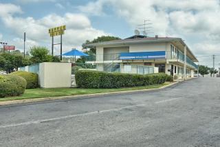 Skyline Inn - Conway - 9