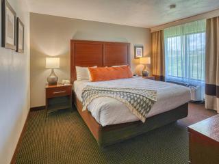 Yellowstone River Inn & Suites - 1