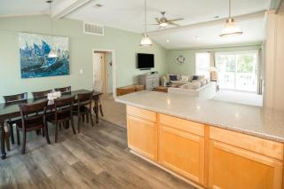 Bayside Bungalow - 2