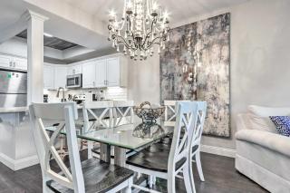 Classy Resort Condo with Balcony Walk to Beach - Destin - 8