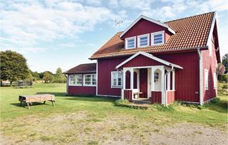 3 Bedroom Lovely Home In Dalum - Tomten - 9