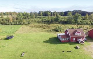 3 Bedroom Lovely Home In Dalum - Tomten - 8