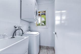 Magnificence At Airlie - 1