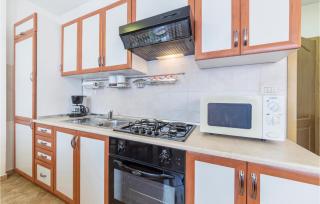 Gorgeous Apartment In Pula With Wifi - Pula - 4