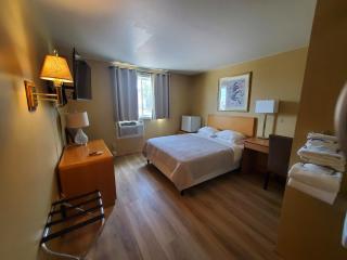 Alpine Inn - 7