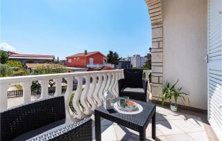 Beautiful Apartment In Vir With Kitchen - Vir - 3