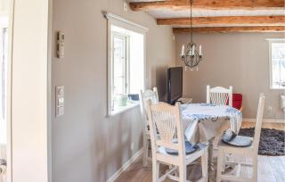 Cozy Home In Söderköping With Kitchen - 6