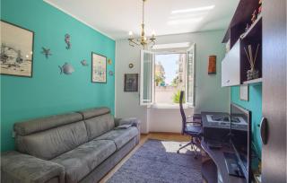 3 Bedroom Amazing Apartment In Genova - Genova - 8