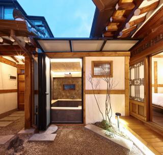 Heritage Courtyard - Seoul - 7