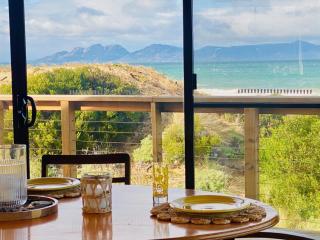 IdleWild - Secluded Absolute Beachfront Escape - Dolphin Sands - 7