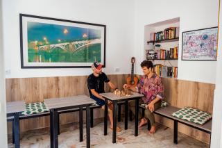 Hostel Triana Backpackers - Sevilla - 4