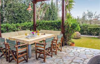 Villa Melenia - Marathon - 2