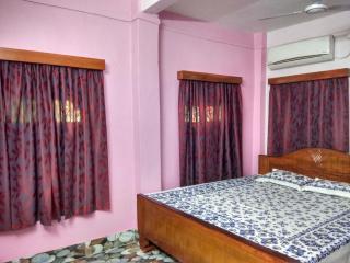 Roy Guest House - Sānkrāil - 6