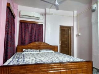 Roy Guest House - Sānkrāil - 1