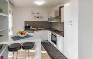 Stunning Home In Skatari With Wifi - Škatari - 1