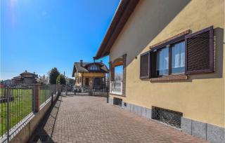 Stunning Home In Bosconero With Kitchen - - 1