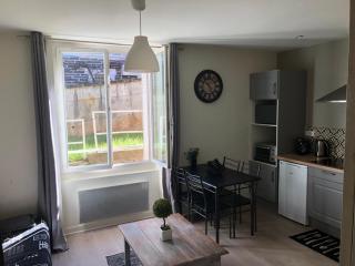Logement à Brive - proche de la gare et du centre ville - Climatisation - fibre internet - stationnements gratuits - Brive-la-Gaillarde - 8