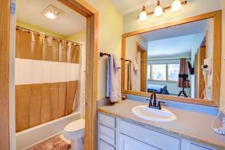 2 Bedroom Mountain Condo In Lakeside Village Near Keystone Lake With Complimentary Shuttle Service - 5