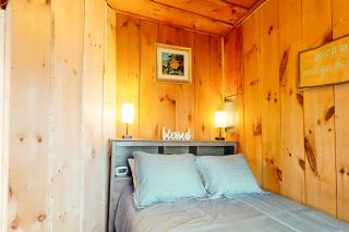 Lake Cottage - Vassalboro - 1