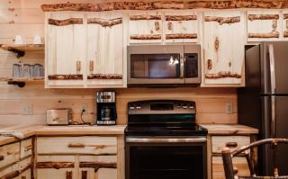 Skyview Treehouse by Amish Country Lodging - Millersburg - 4