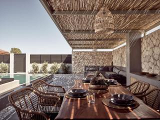 Noema Villa - Stylish Villa with Scenic Serenity, by ZanteWize - Zante - 6