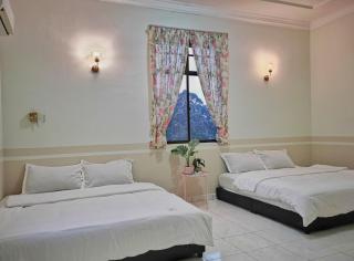 Yussy Homestay at Afamosa Bungalow - Kampong Alor Gajah - 3