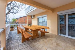 Apartments Natalija - Novi Vinodolski - 1