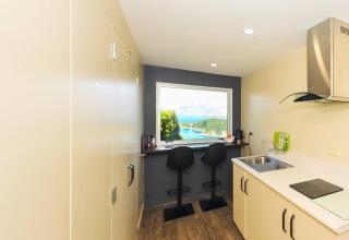 Lovely Apartment- Amazing Lake & Mountain Views - Queenstown - 1