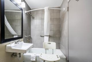 Days Inn by Wyndham Oklahoma City Bricktown - Oklahoma City - 2