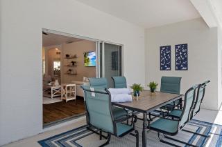 WHISPERING PALM Newly renovated cozy fenced in pool home - sleeps 8 - Palm Coast - 0