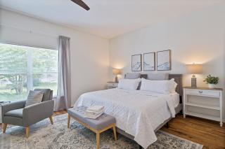 WHISPERING PALM Newly renovated cozy fenced in pool home - sleeps 8 - Palm Coast - 3