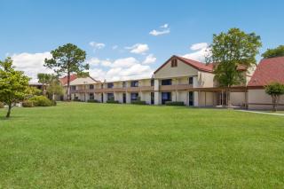 Red Roof Inn & Suites Brunswick I-95 - Brunswick - 6