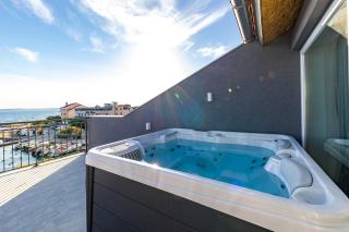 Sunrise, beautiful penthouse with jacuzzi - Petrčane - 4