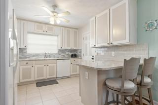 Plaza Cottage - Ormond Beach - 4
