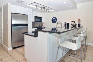 Holiday Villas II 413 - Clearwater Beach - 4